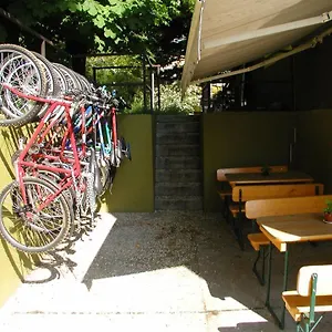 Hostel Grand